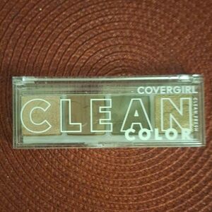 COVERGIRL Clean Color Golden Toffy Eyeshadow Palette